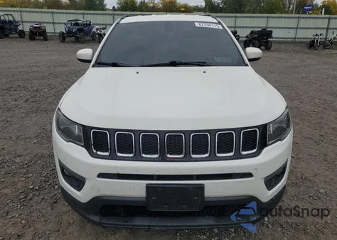 2019 Jeep Compass Latitude z USA, uszkodzony, nr VIN 3C4NJDBB2KT695998